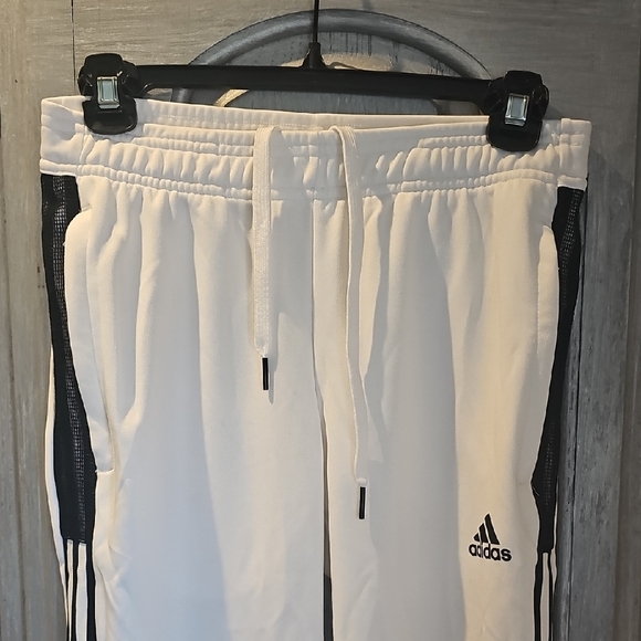 XS Adidas Womans White and Black Joggers Pants - Picture 2 of 6